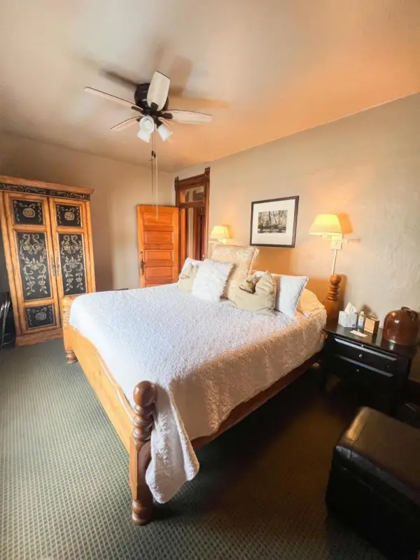 Off Broadway B & B Main image